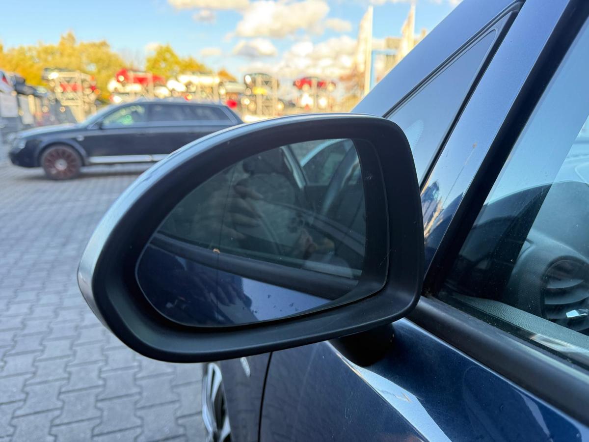Opel Corsa D original Außenspiegel links elektr verstellbar Z22A Ozeanblau BJ11